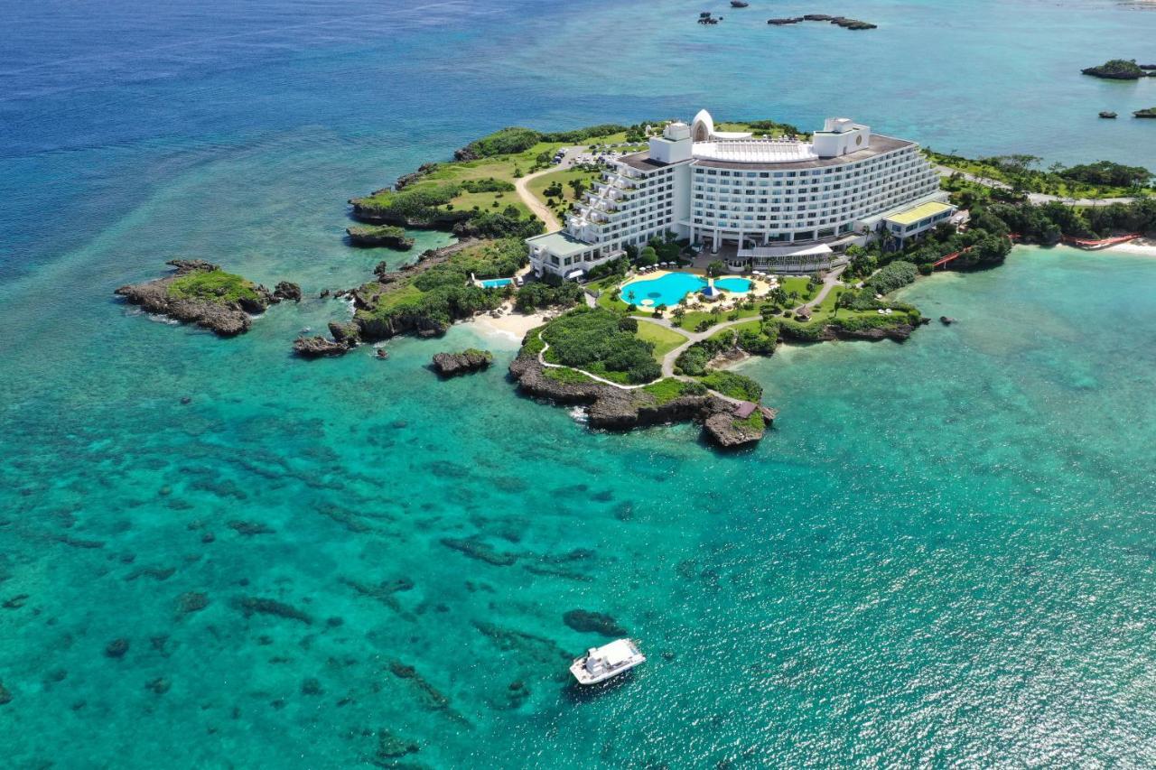 Ana Intercontinental Manza Beach Resort By Ihg Onna Exterior photo