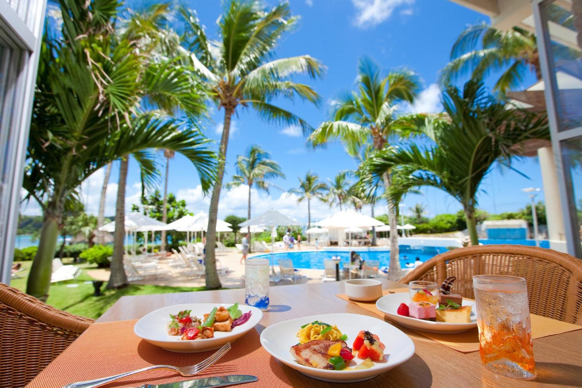 Ana Intercontinental Manza Beach Resort By Ihg Onna Exterior photo